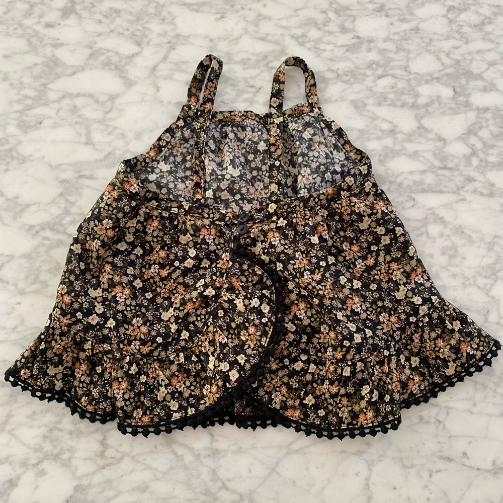 Jamie Kay Black Floral Outfit - Picture 2 of 4